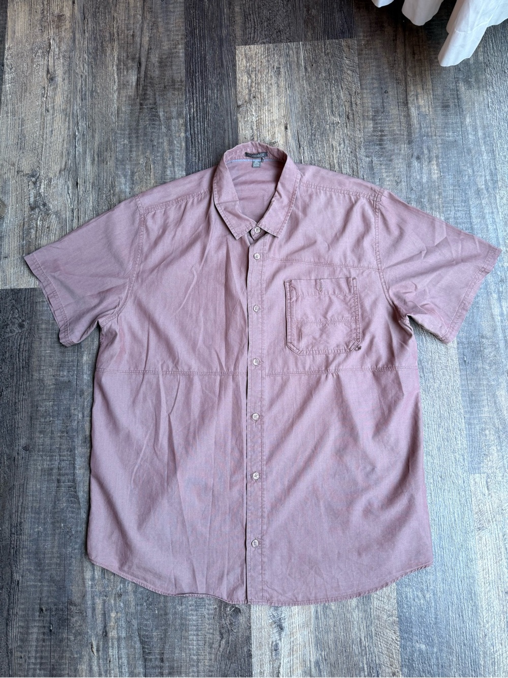 Toad&Co Men's Short Sleeve Button-Down Shirt in Dusty Rose